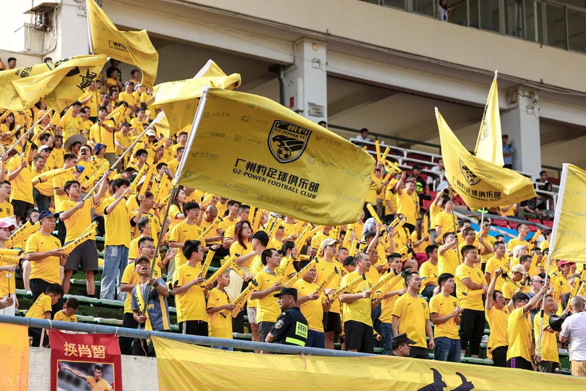 武磊单刀摔倒特写新闻最新消息-开云体育