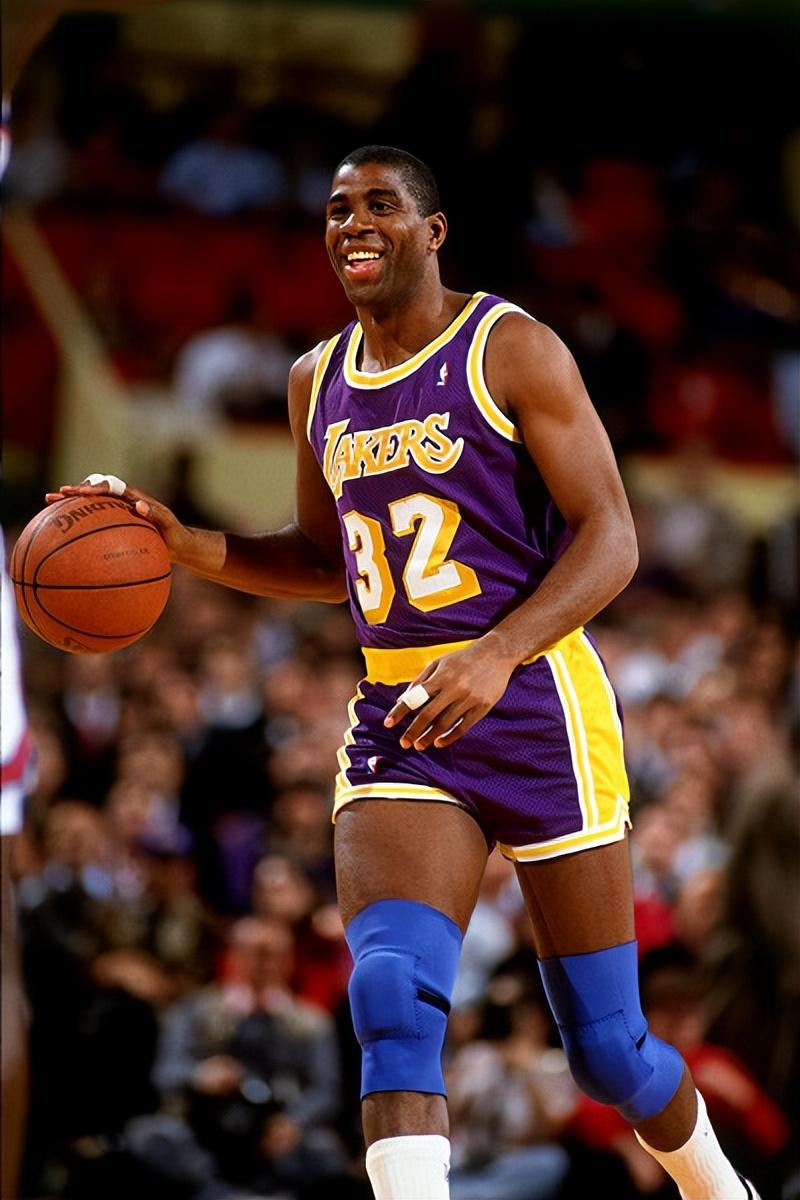 关于全明星赛赛程吃紧；洛杉矶湖人国际比赛日伤情更新；管理层满意；赛季目标并未改变的信息-开云在线入口